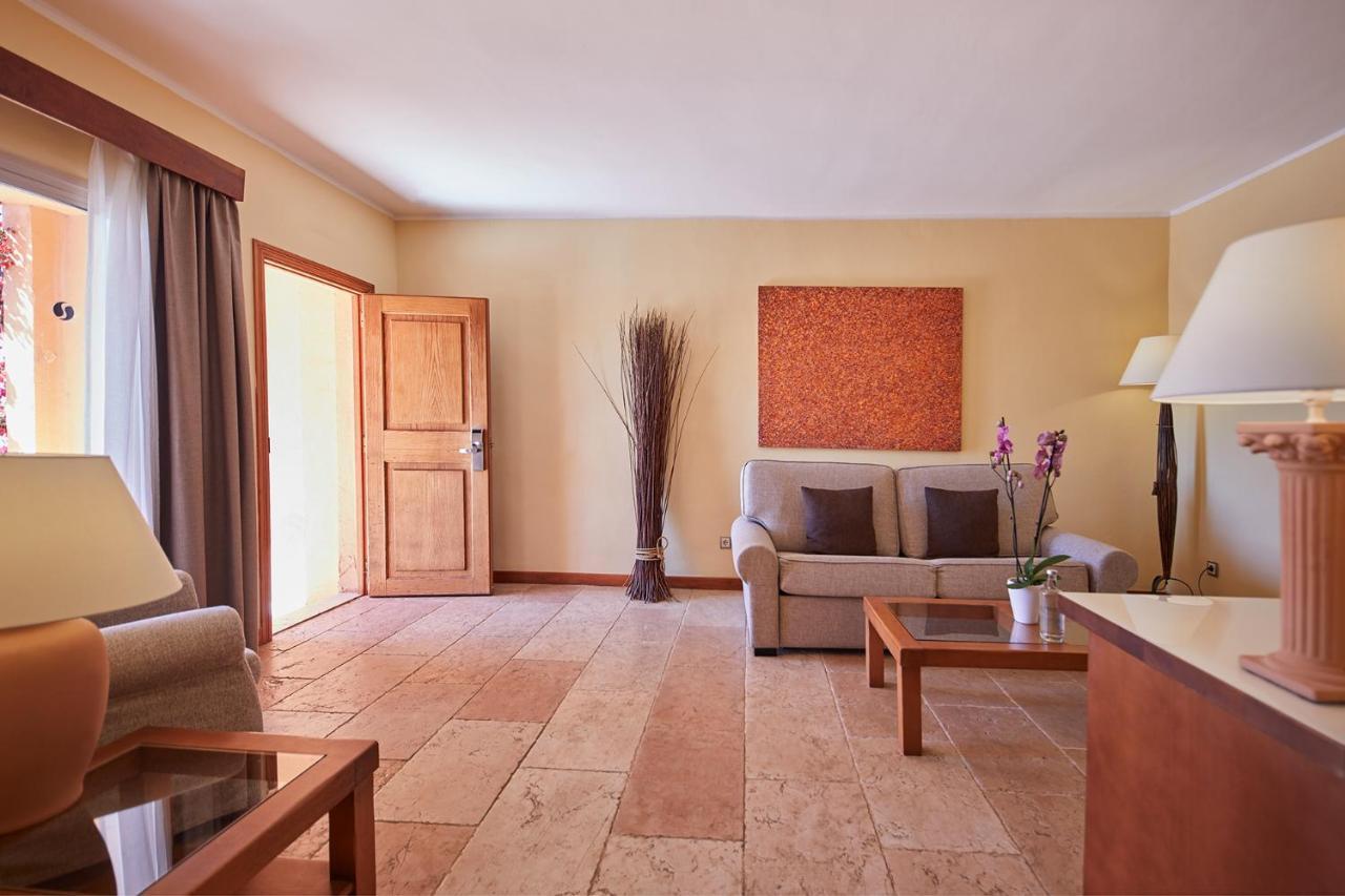 Pula Suites Boutique Resort Son Servera  Exterior foto